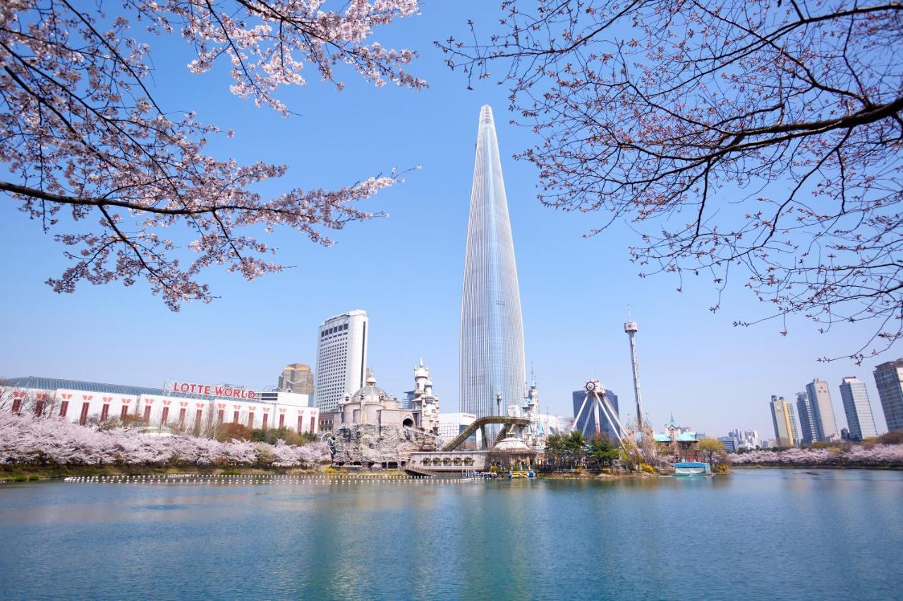 Lotte World